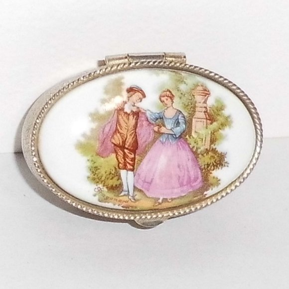 1pc.  Ladies Enamel Pill Case - Picture 1 of 4